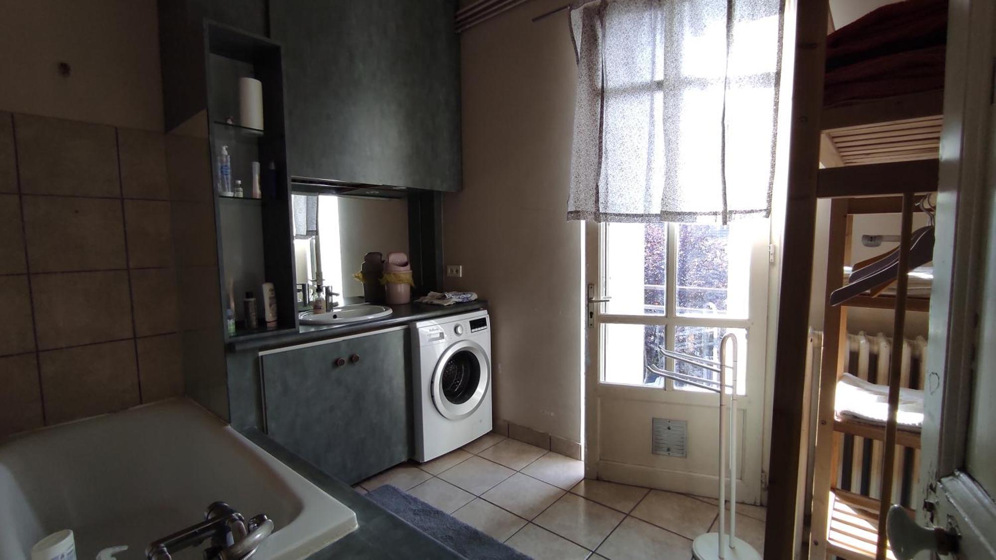 Grande Maison Ancienne Simple Et Spacieuse. Віші Екстер'єр фото